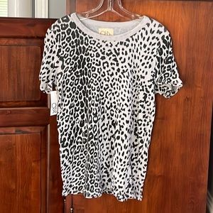 NWT Chaser Cheetah Print Knit Top
